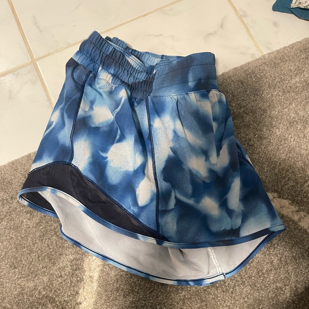 Lululemon hotty hot short, 2.5in